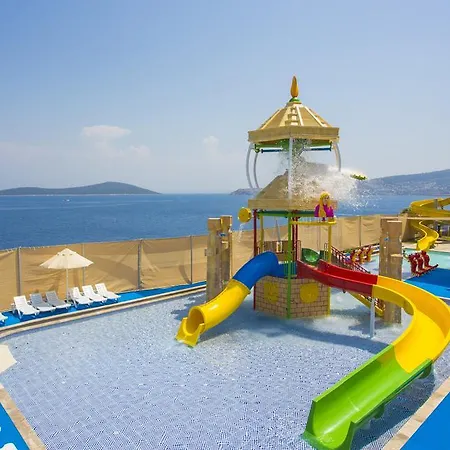 Курортный комплекс The Qasr Bodrum Halal &
